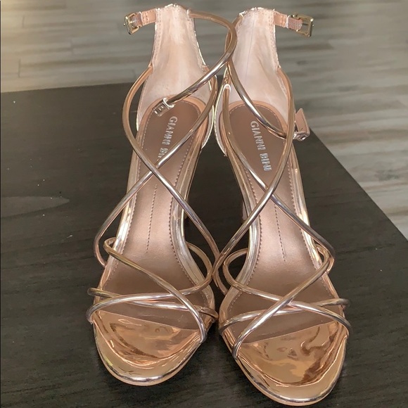 Rose gold Gianni Bini heels - Picture 1 of 5
